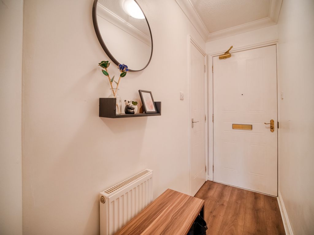 Additional image 10 of 2 bed flat for sale4 Arranview Court, Irvine KA12