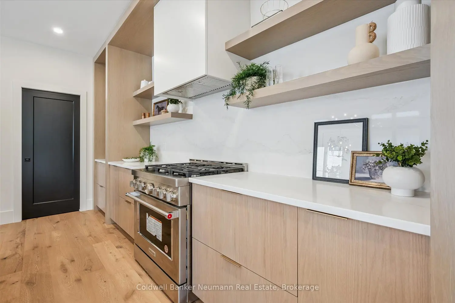 Additional image 7 of 126 Oxford Street