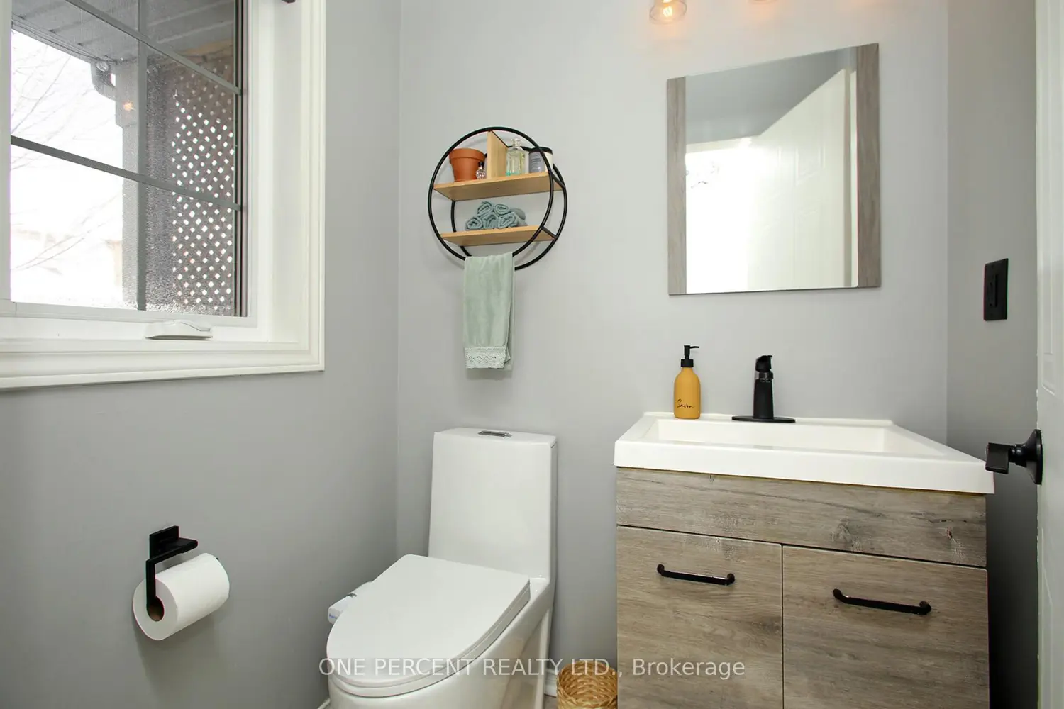 Additional image 5 of 5223 Fairford Crescent 55