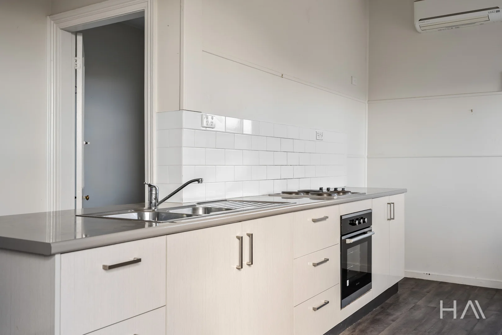 Additional image 12 of 1/68 Franklin Street, Swansea TAS 7190