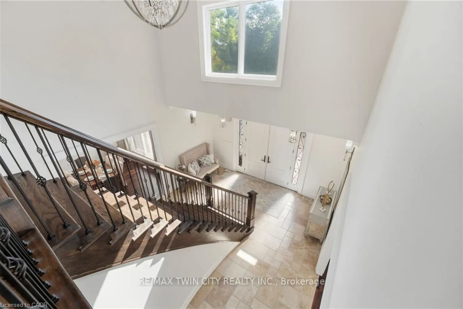 Additional image 10 of 855 Avenue Road