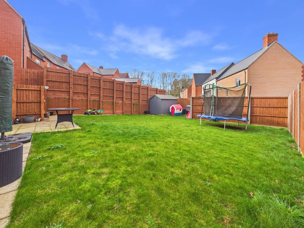 Additional image 19 of 3 bed semi-detached house for saleNewbury Street, Towcester NN12