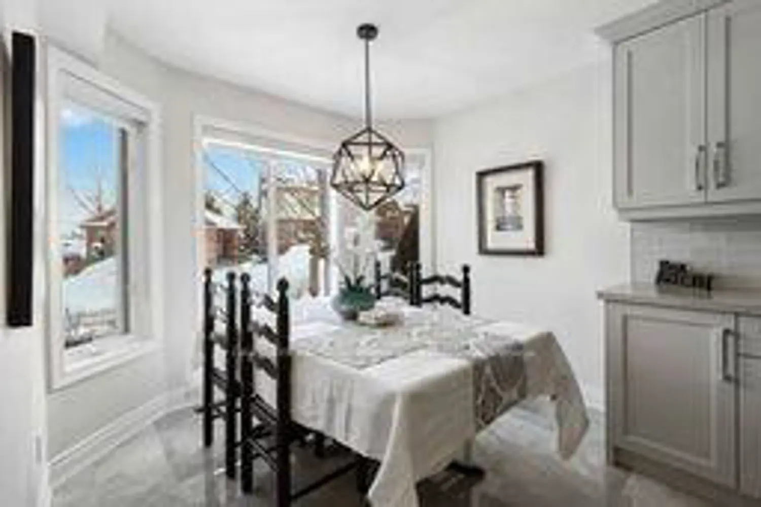 22 Montebello Terrace photo 4