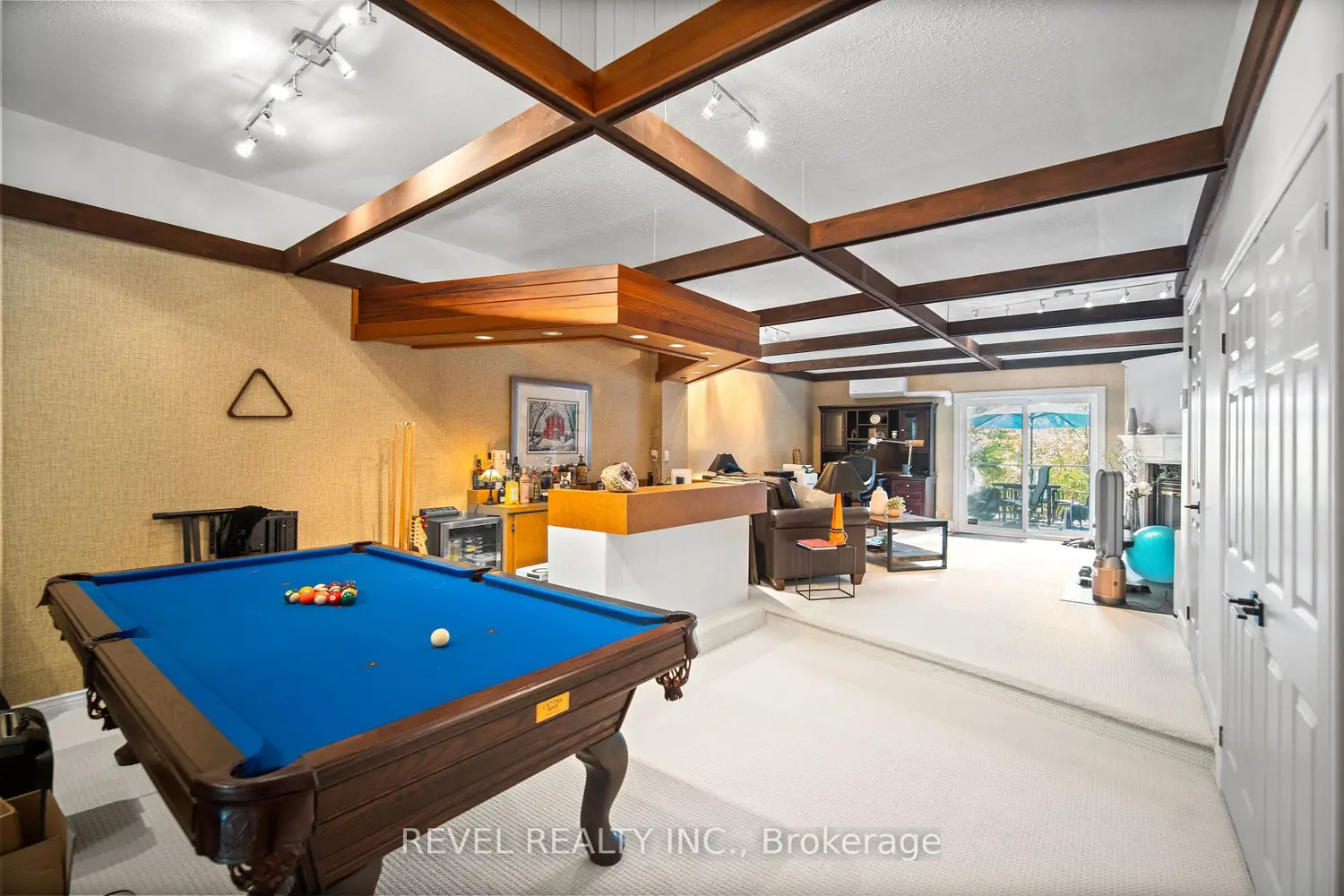 Additional image 16 of 2058 Brant Street 3