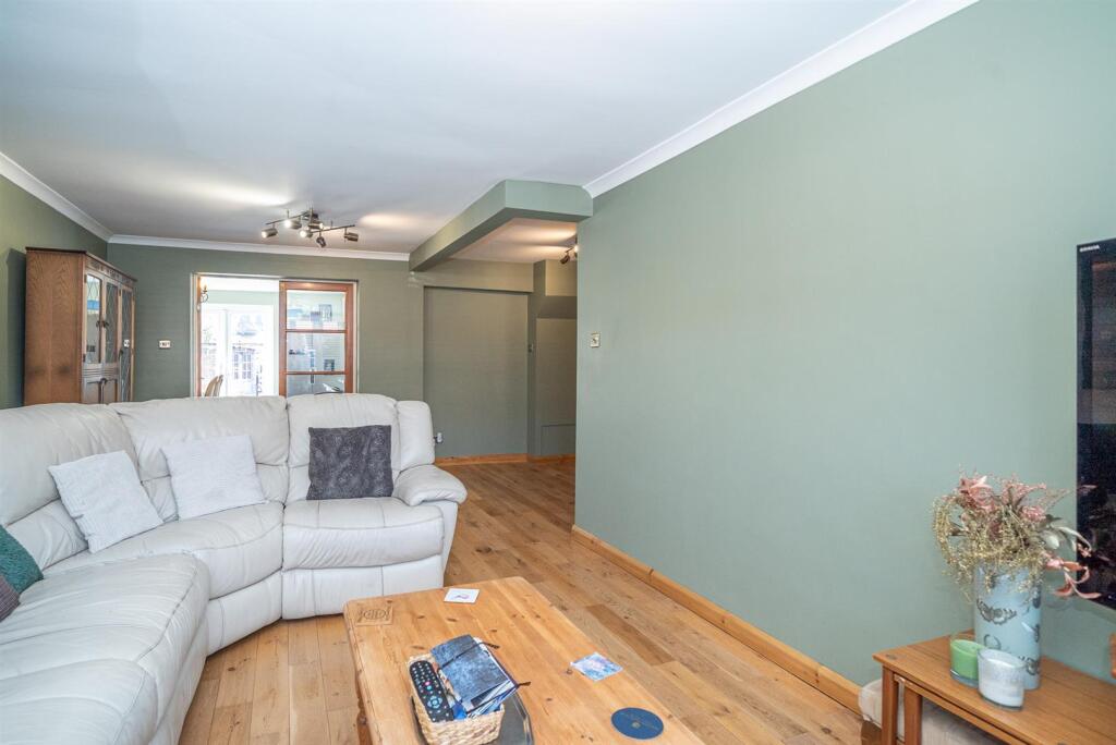 Additional image 5 of Howard Close, St. Albans