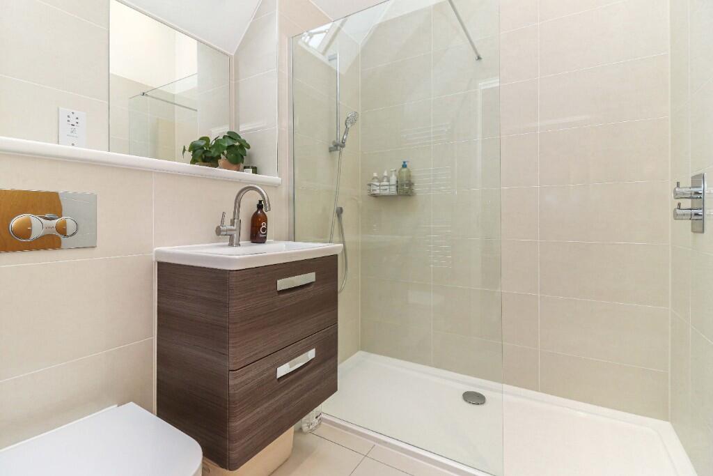 Additional image 7 of Oak Tree Gardens, St. Albans, Hertfordshire, AL1