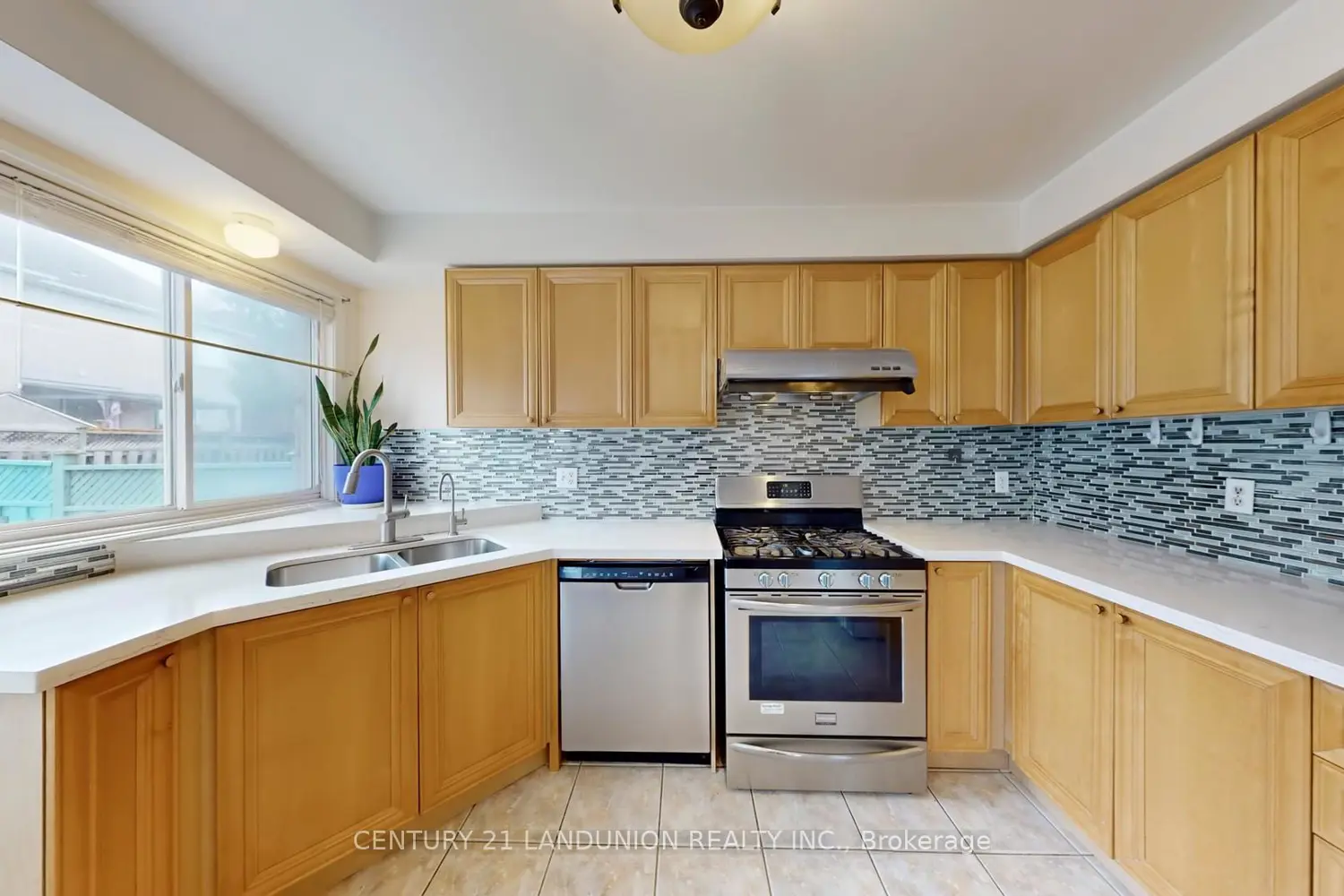 Additional image 8 of 10 Majestic Drive