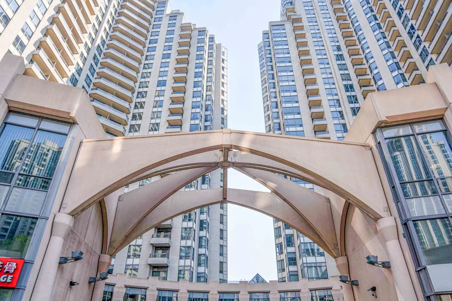 5 Northtown Way 1101