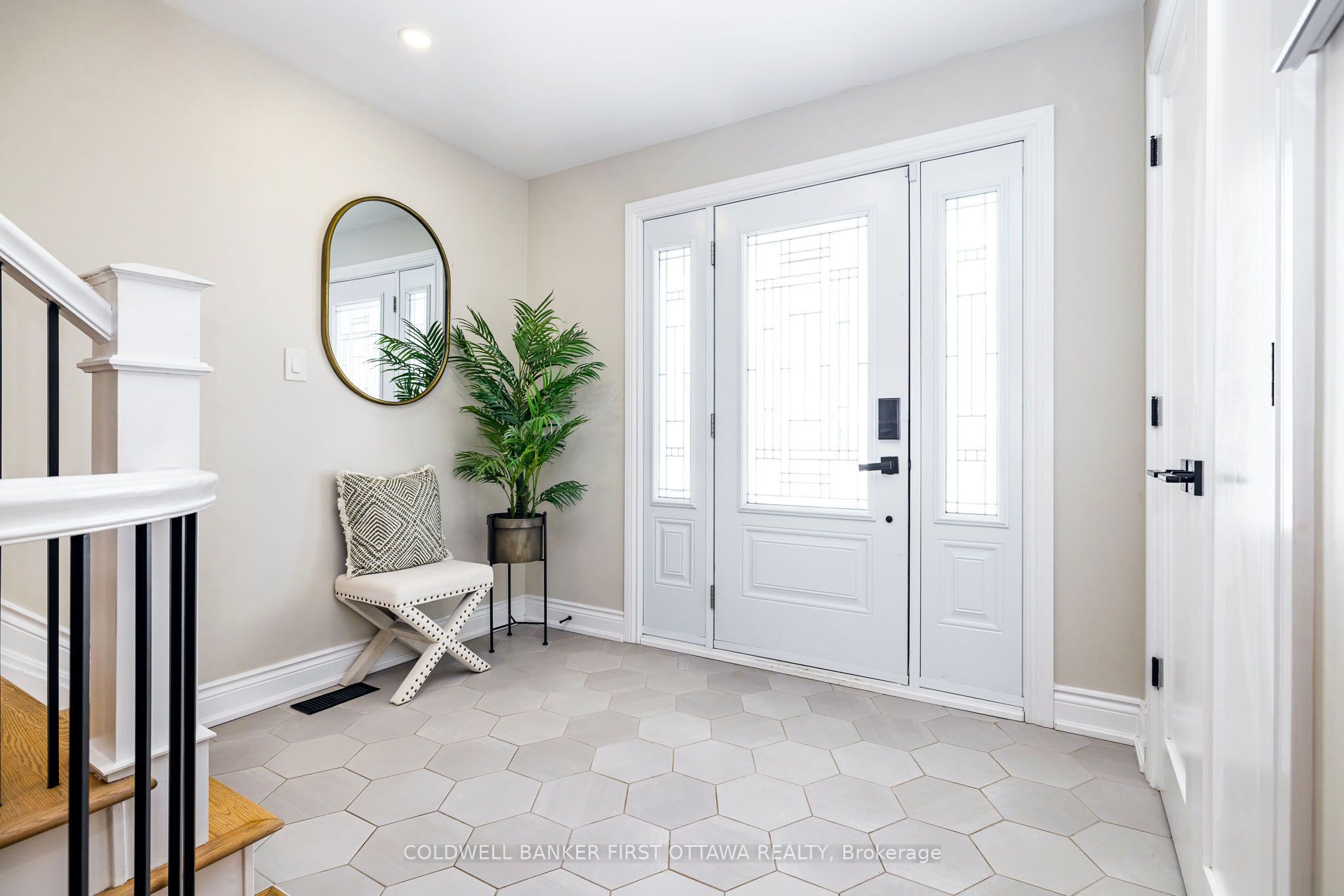 Additional image 4 of 32 Kyle Avenue, Ottawa, ON, K2S 1G9