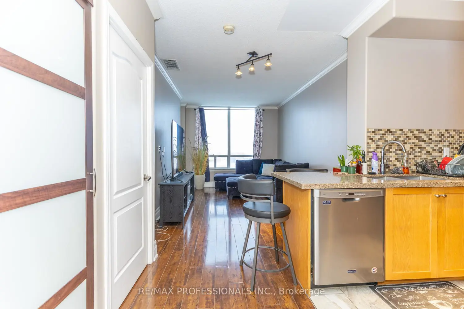 Additional image 11 of 2772 Keele Street 1004