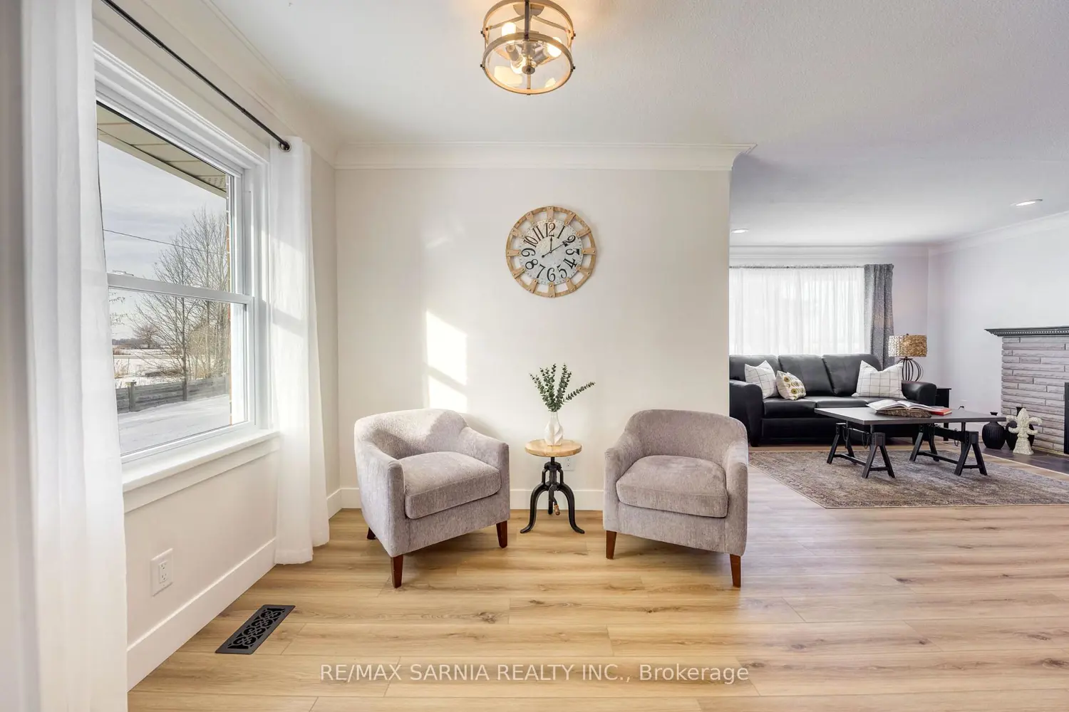 Additional image 9 of 4083 London Line