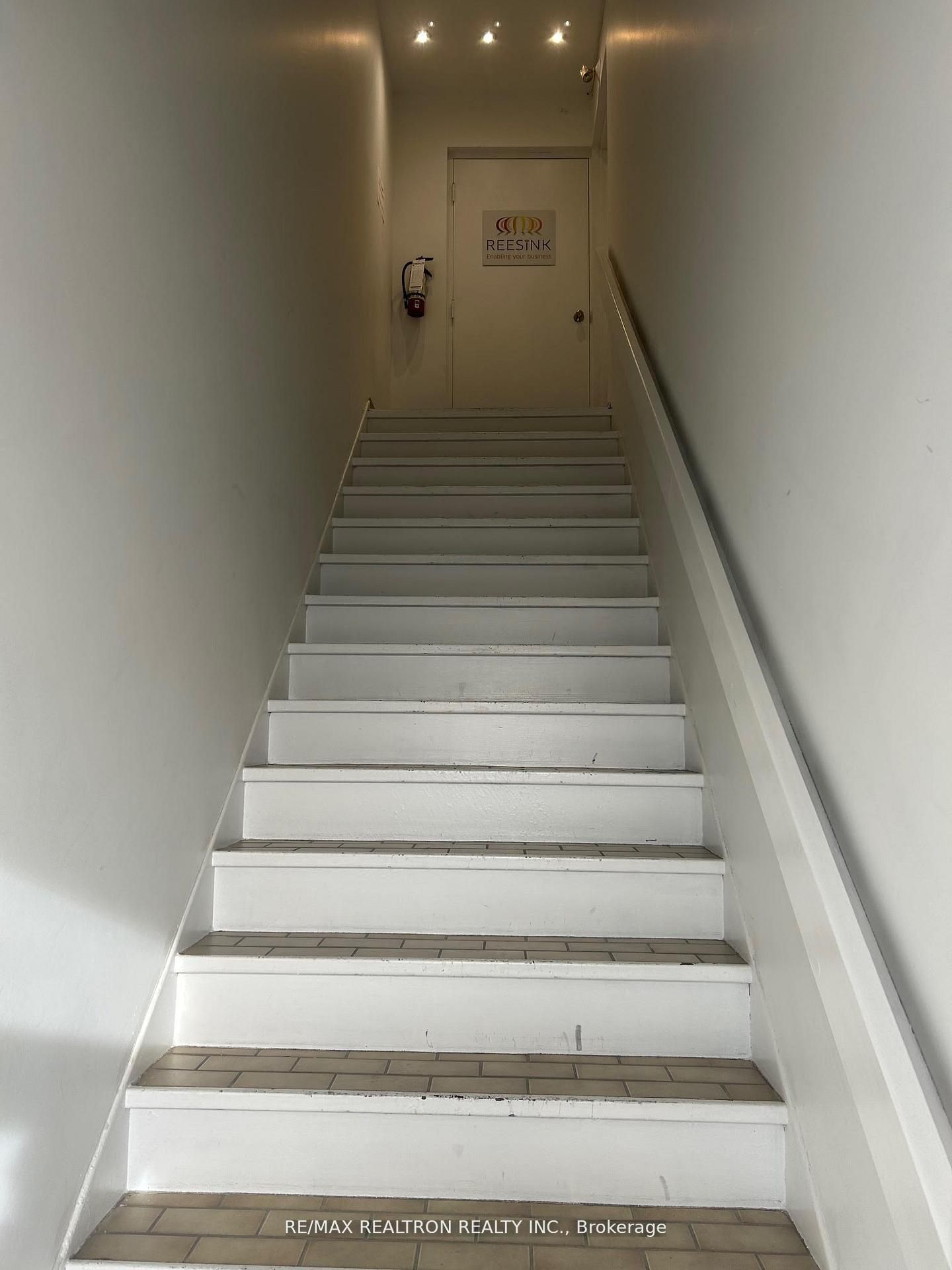 Additional image 2 of 17-16 Spinnaker Way S, Vaughan, ON, L4K 2T8