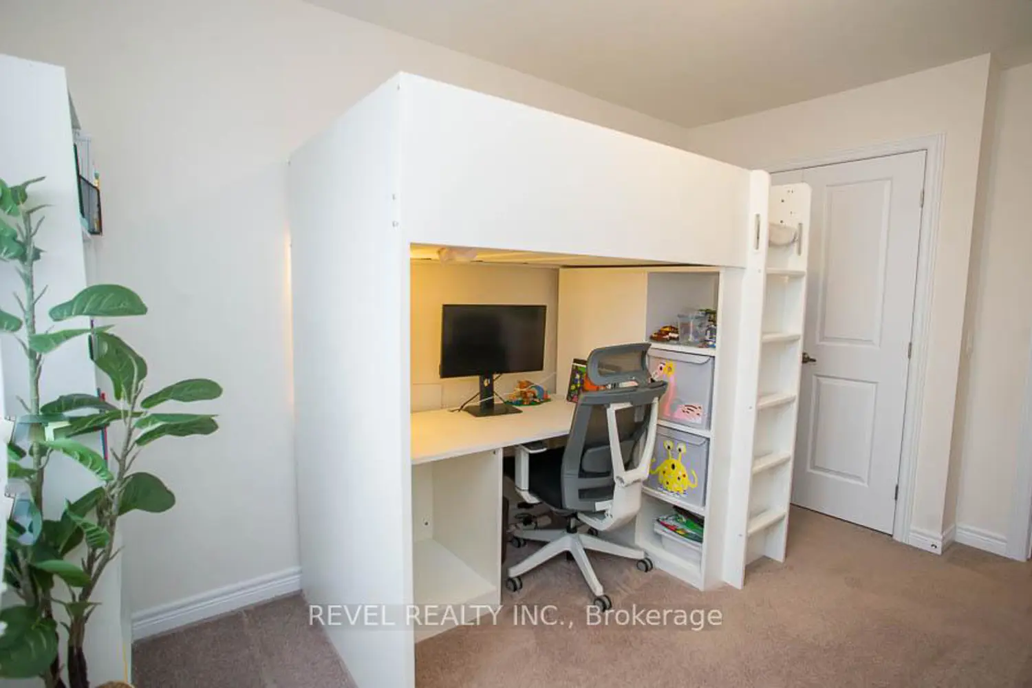 Additional image 13 of 77 Diana Avenue 49