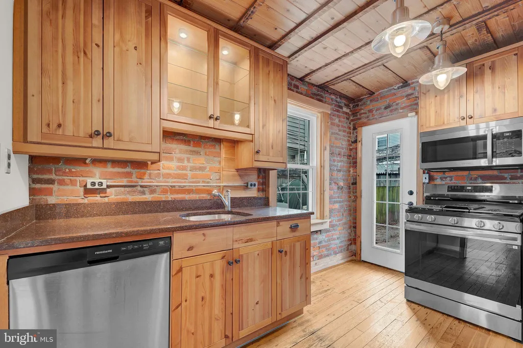 Additional image 20 of 1613 Laurel Street, Wilmington, DE 19806