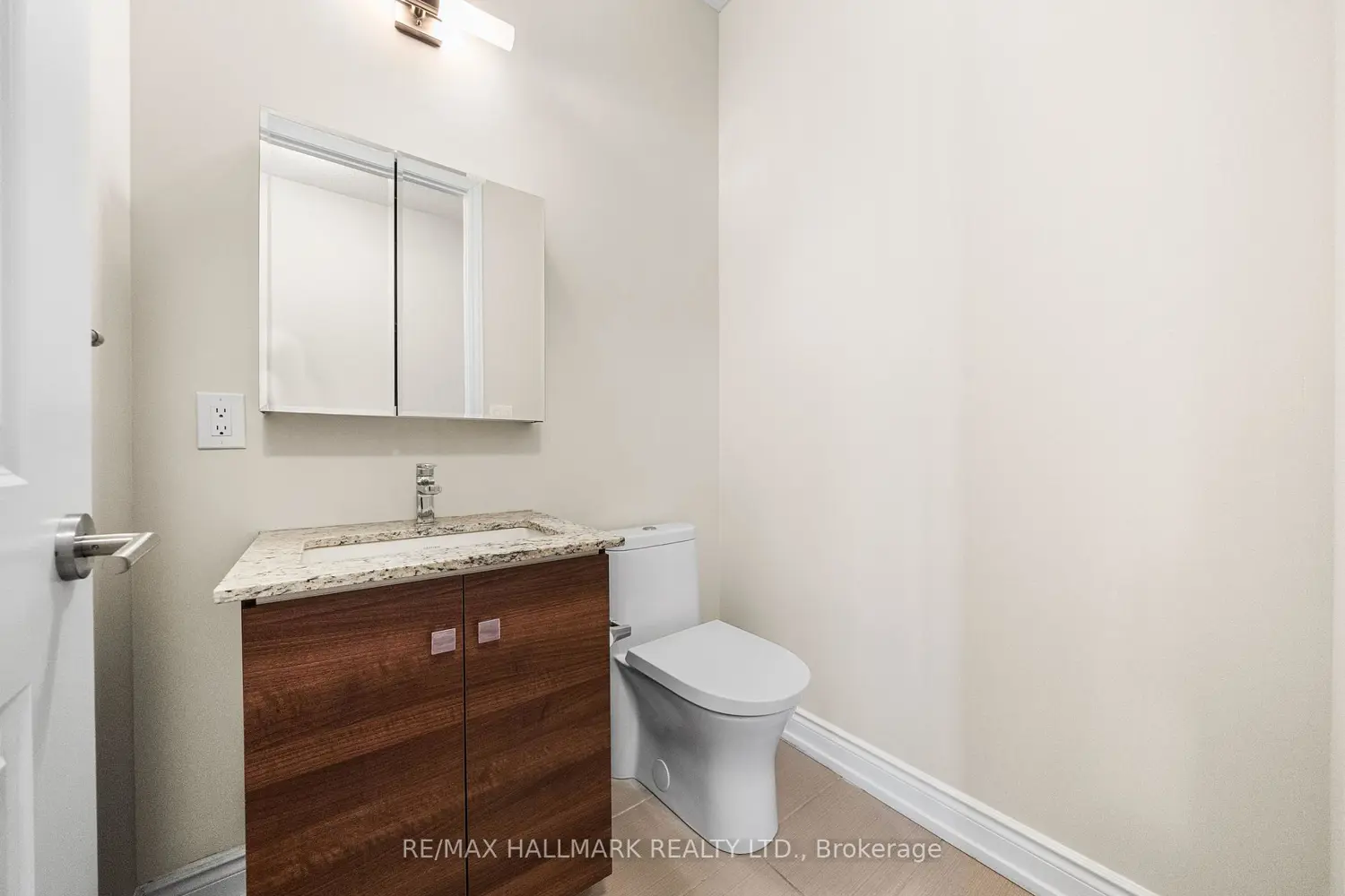 9600 Yonge Street Ph6 photo 3