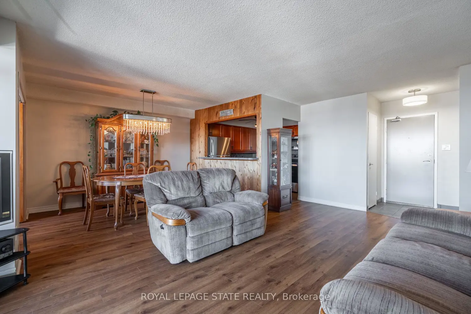 500 Green Road 1218 photo 4
