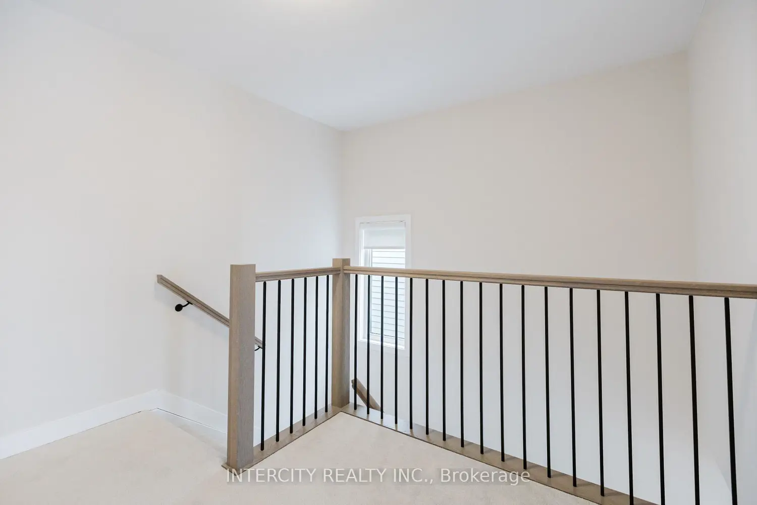 Additional image 11 of 124 Hackamore Crescent