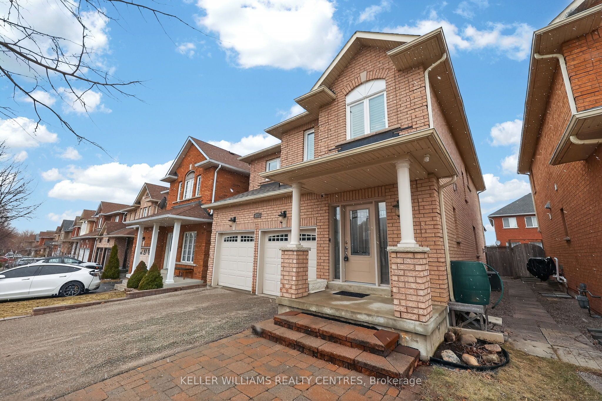 Additional image 3 of 137 Woodbury Crescent, Newmarket, ON, L3X 2S5