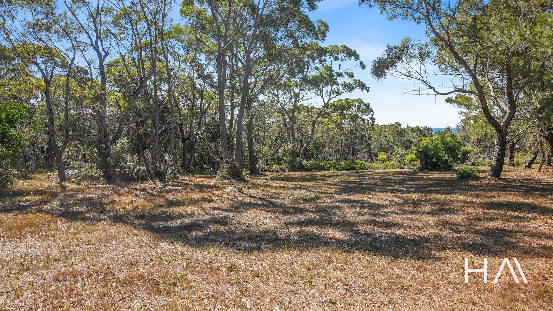 Additional image 10 of 279 Gardens Road, Binalong Bay TAS 7216
