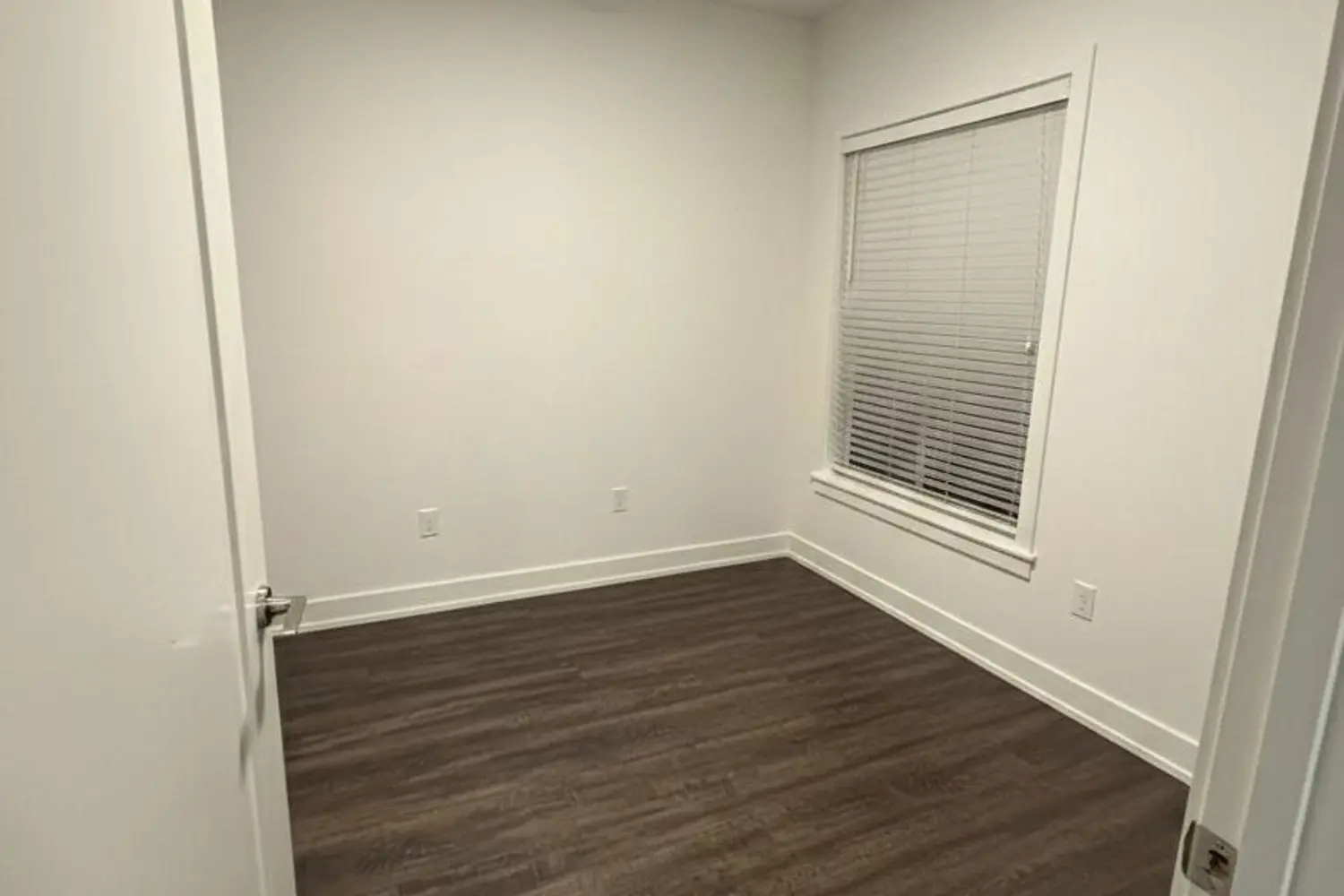 Additional image 4 of 408 Dundas Street 308