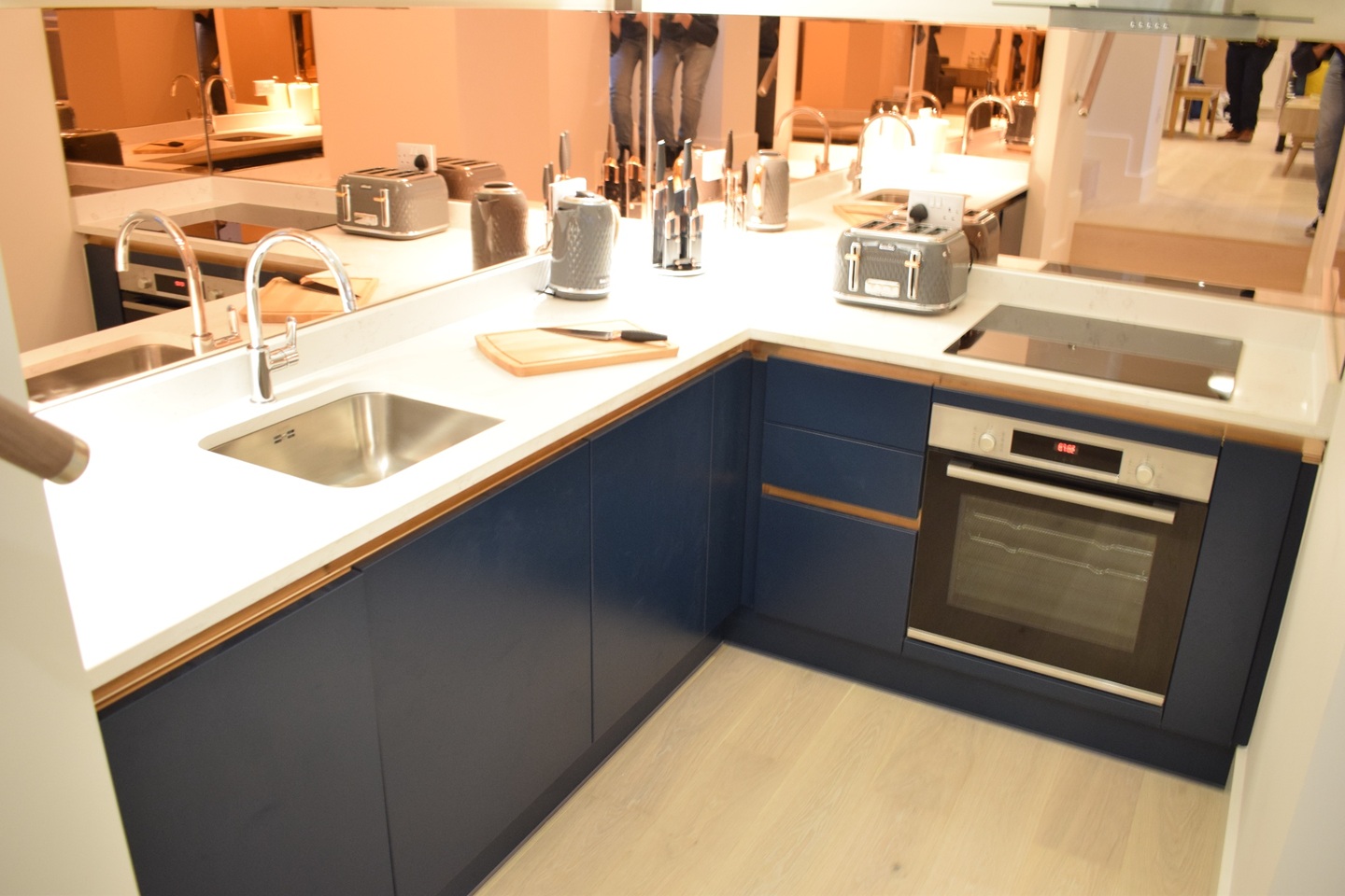 Additional image 36 of 2 Bed Flat, Blake House, SW1V, N1 7GU