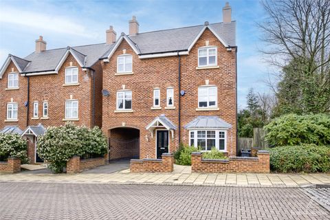 Cardinal Close, Birmingham, West Midlands B17