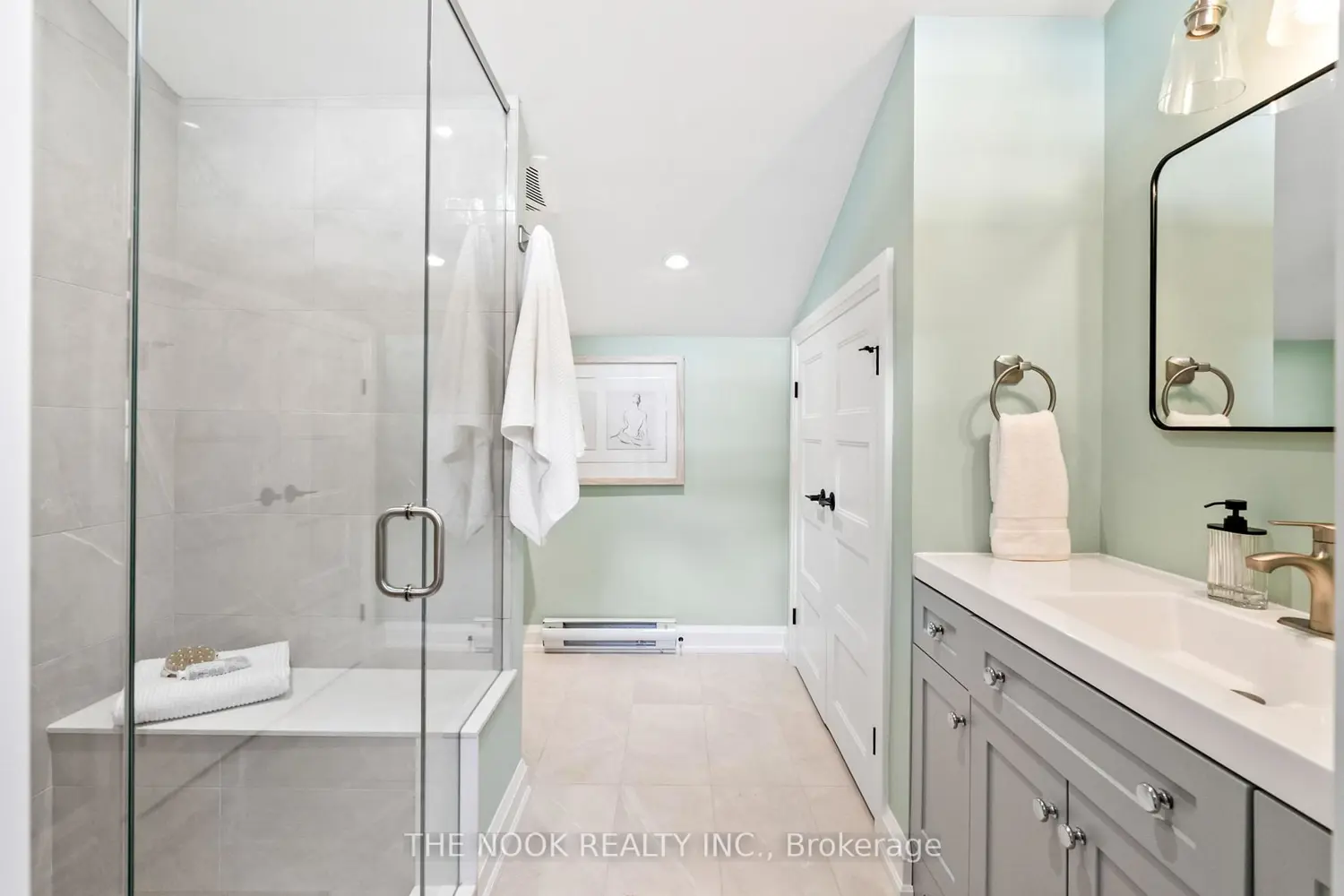 Additional image 12 of 55 Honey's Beach Road