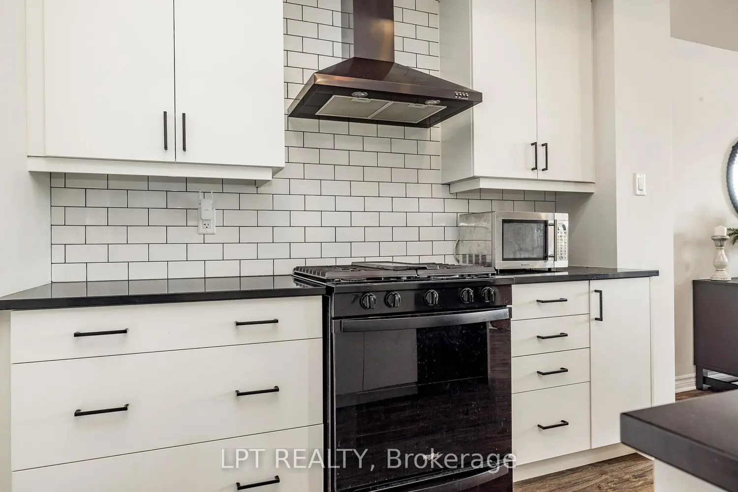 Additional image 8 of 618 Fisher Street