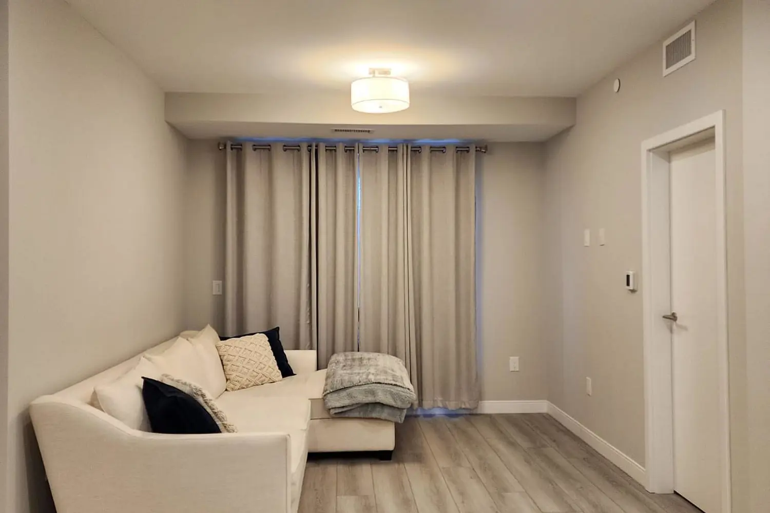 Additional image 11 of 118 West Street 204