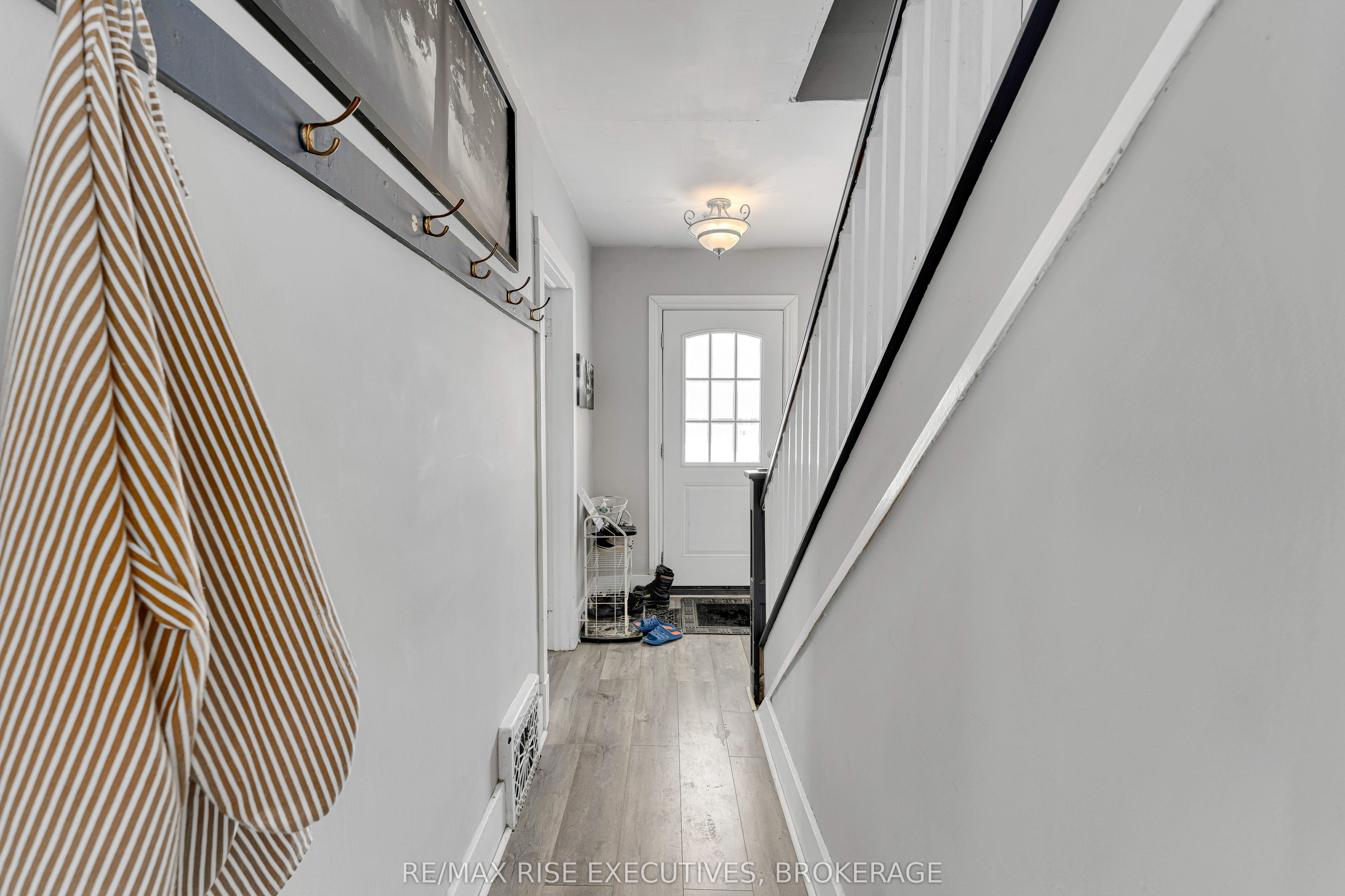 Additional image 4 of 273 College Street, Kingston, ON, K7L 4M1