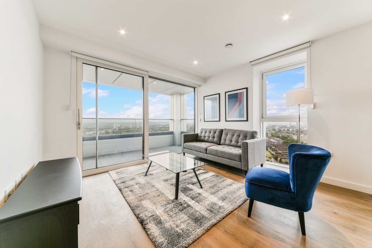 2 Bed Flat, Hurlock Heights, SE17, N1 7GU