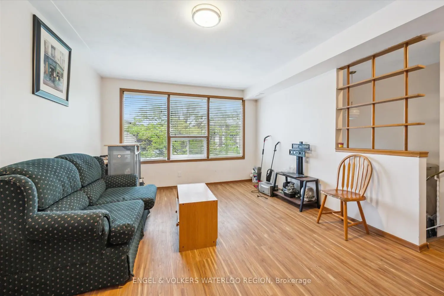 Additional image 9 of 155 University Avenue