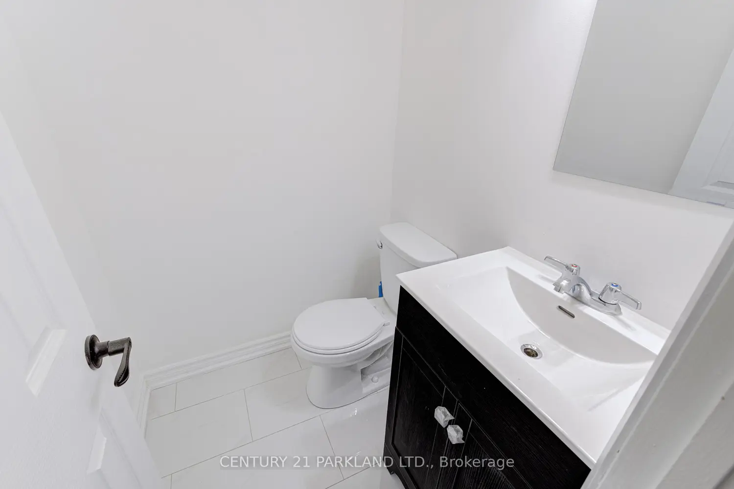 Additional image 12 of 2145 Sherobee Road 83