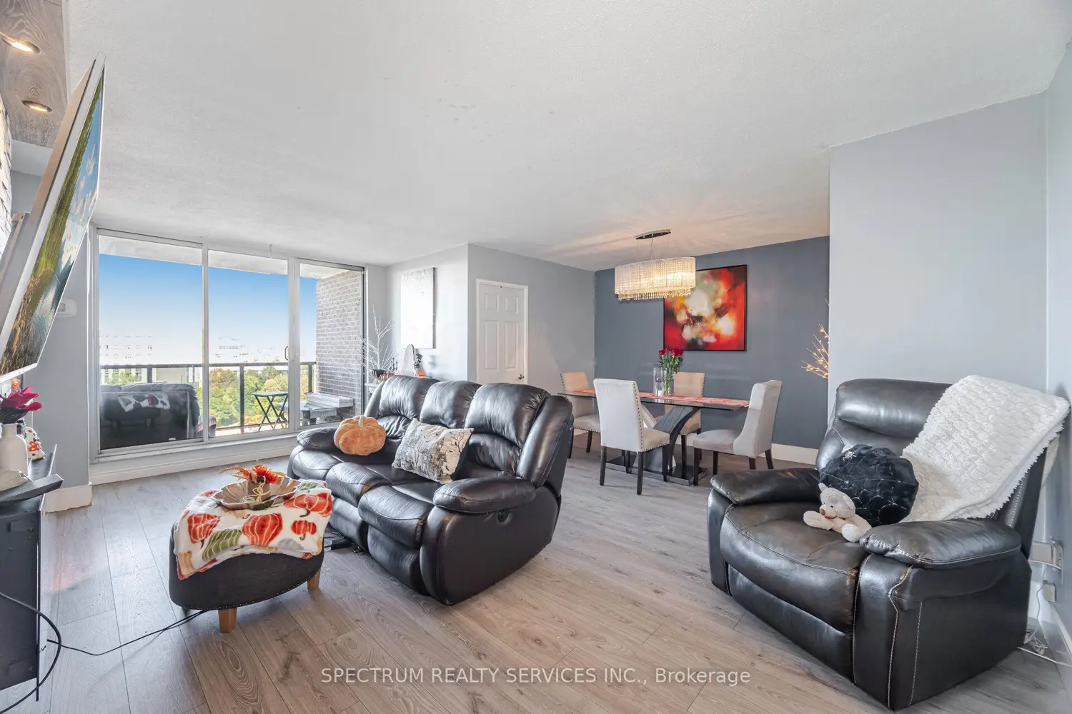 Additional image 9 of 85 Emmett Avenue 1210