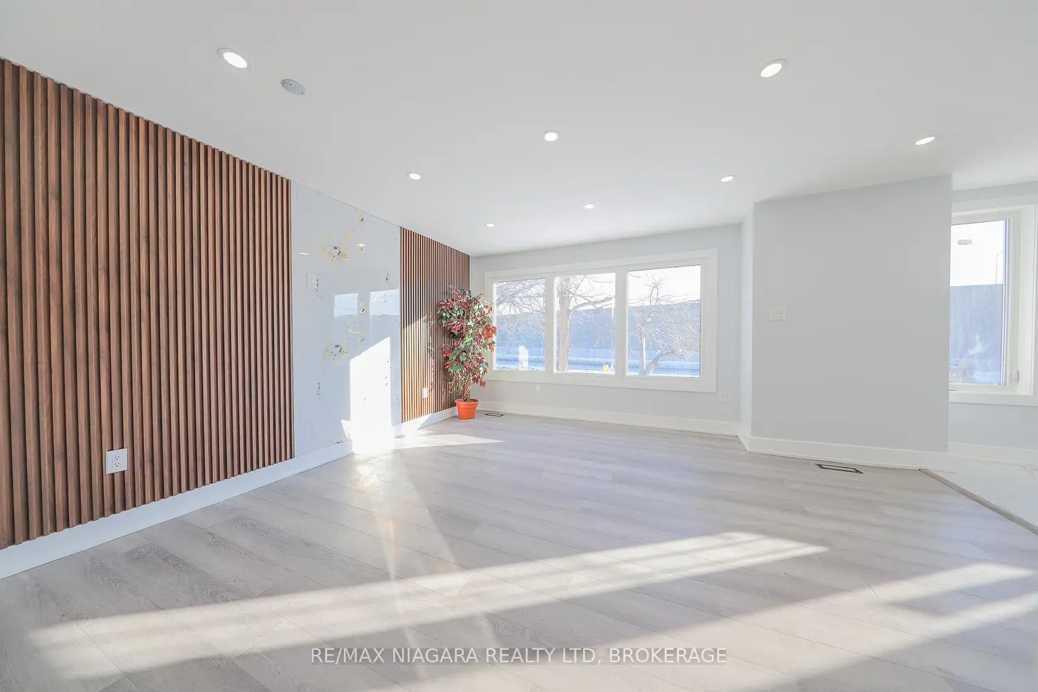 5 Meadowvale Drive photo 5