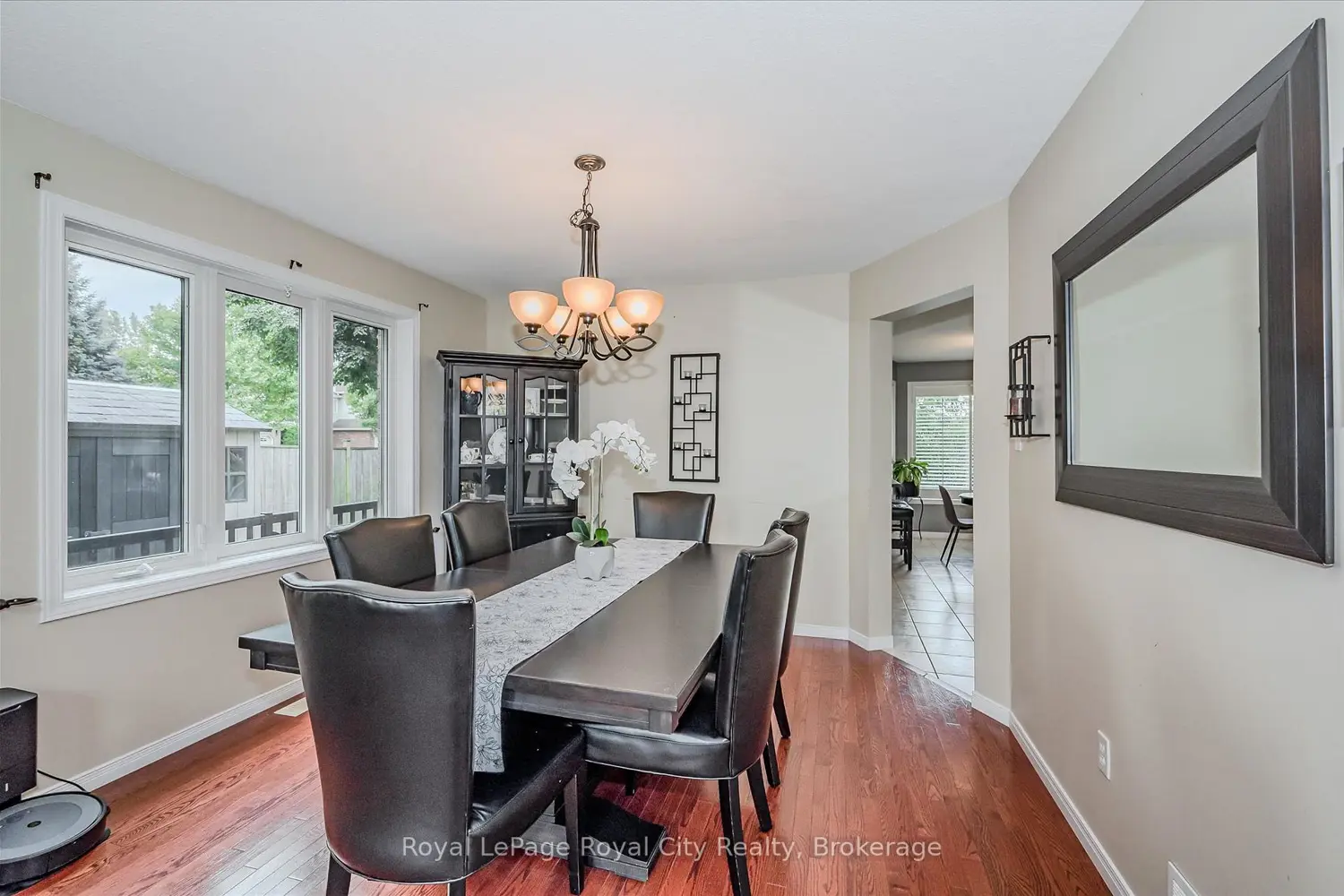 Additional image 3 of 2 Oakridge Crescent