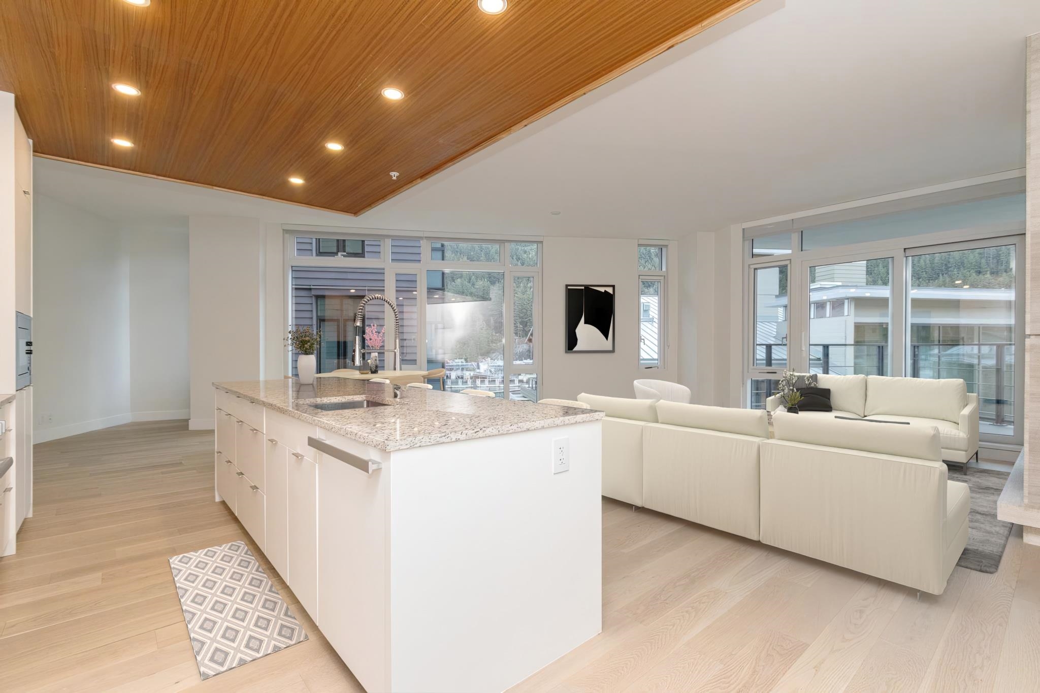 Additional image 5 of 401-6687 Nelson Avenue, West Vancouver, BC, V7W 2B2