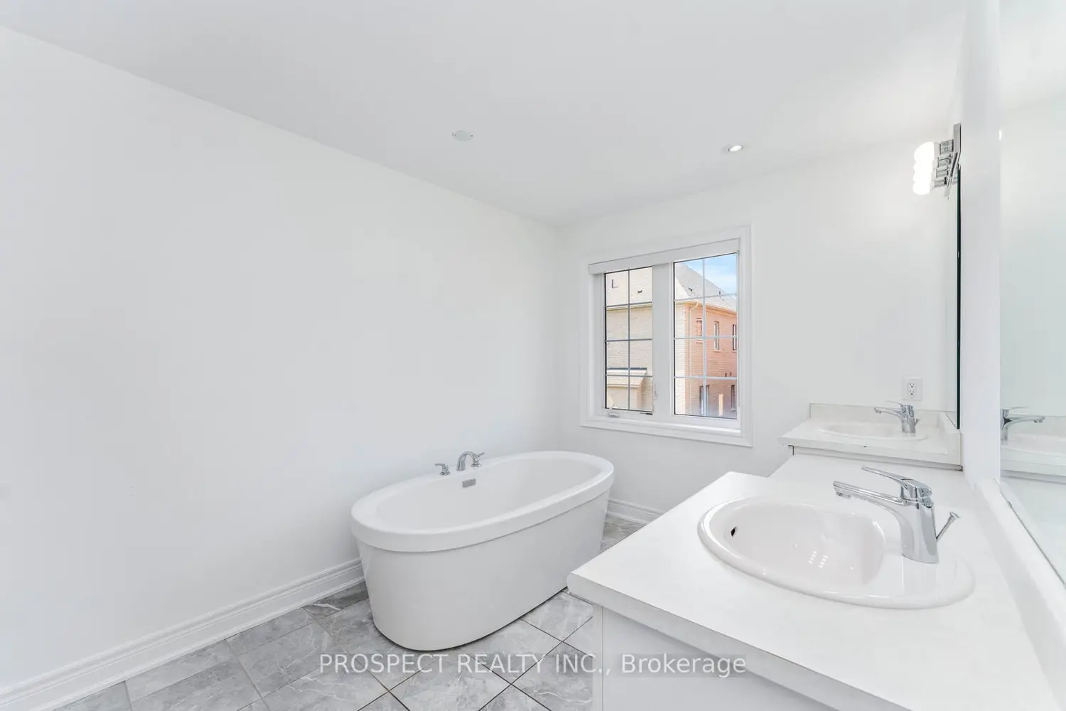 Additional image 11 of 15 Lyle Way