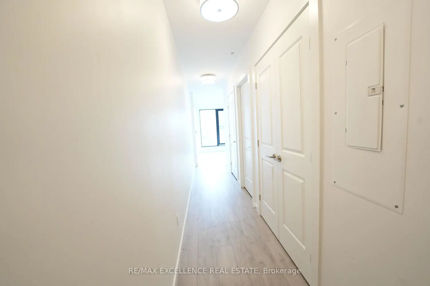 181 King Street 1002