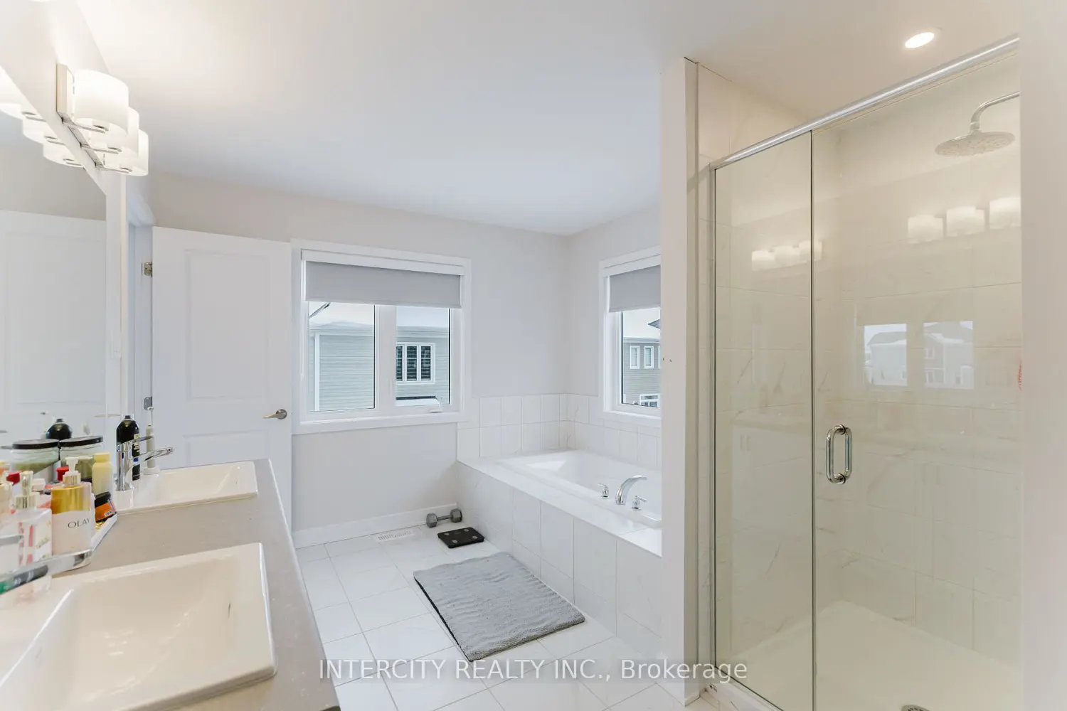 Additional image 15 of 124 Hackamore Crescent