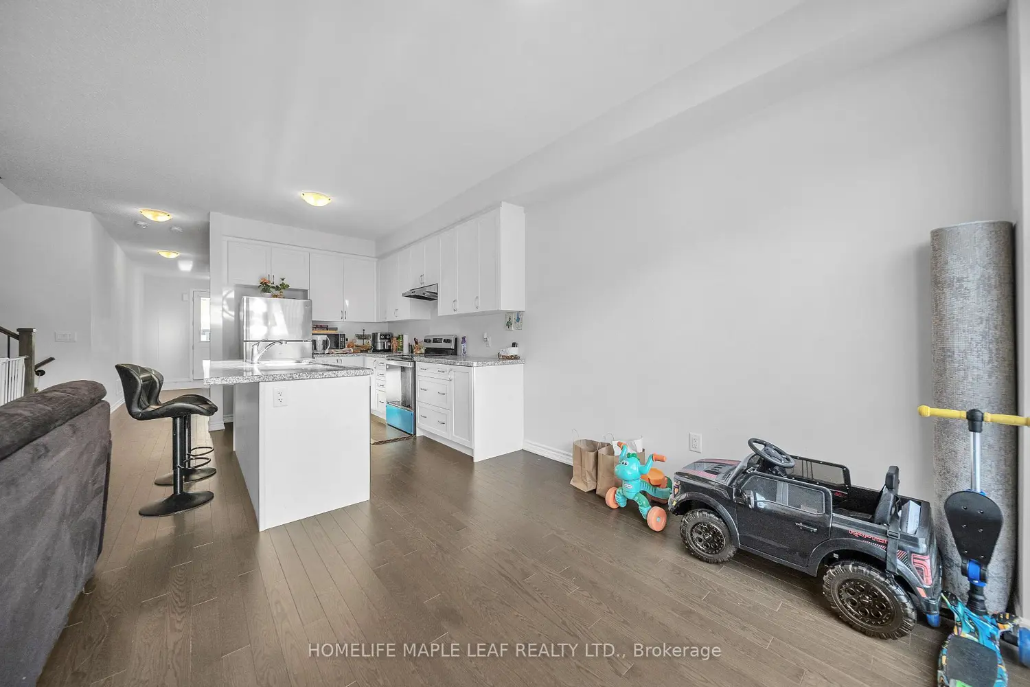 Additional image 13 of 32 Camino Real Drive