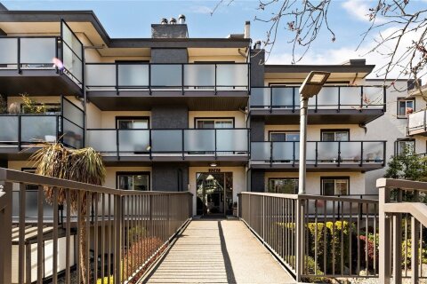 Additional image 7 of 402-1241 Fairfield Road, Victoria, BC, V8V 3B3