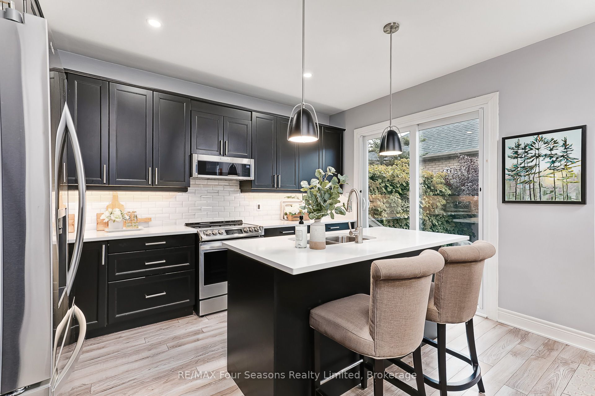 Additional image 5 of 2 Callary Crescent, Collingwood, ON, L9Y 4Y1