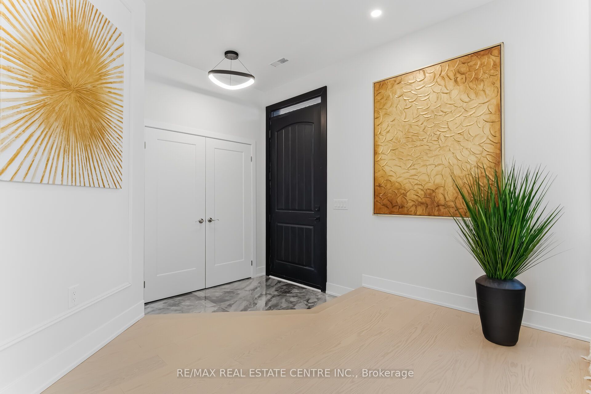 Additional image 3 of 11 Bentley Drive, Toronto, ON, M8Z 3L9