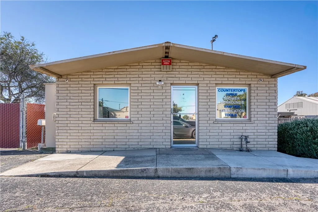 Additional image 10 of 202 W Betteravia Road, Santa Maria, CA 93455