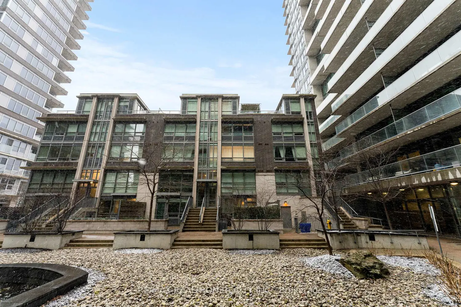 57 East Liberty Street Th16
