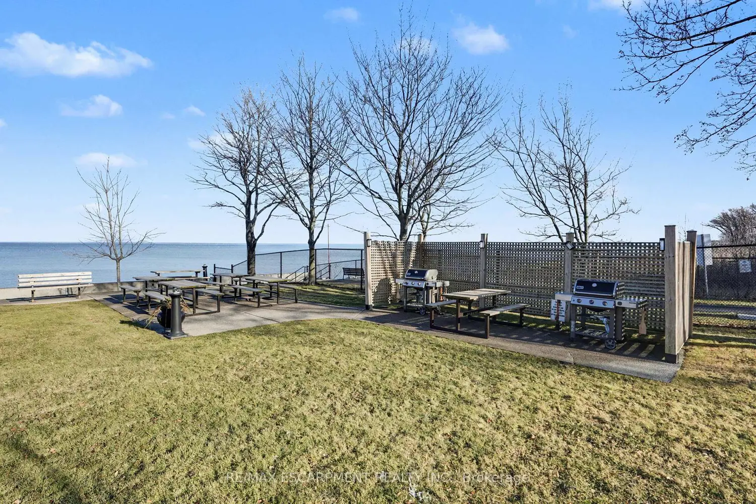 Additional image 20 of 500 Green Road 218