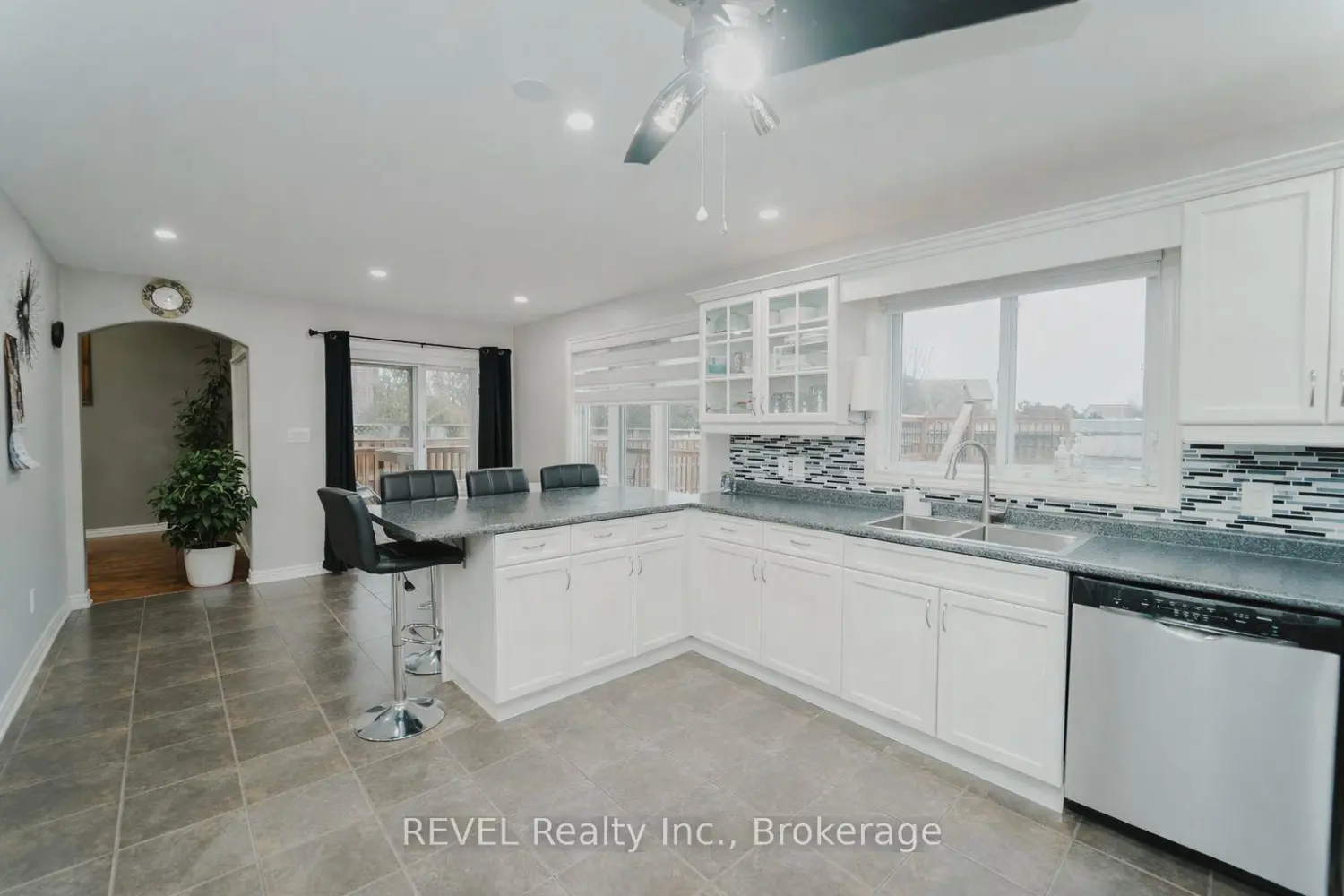 Additional image 5 of 6978 Shannon Drive