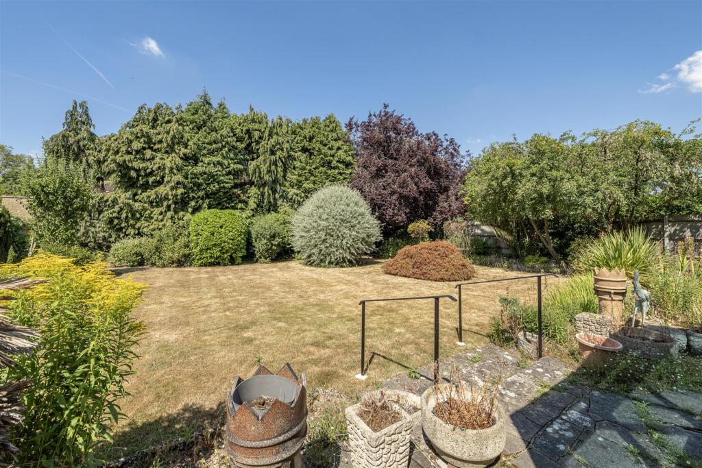 Additional image 3 of Woodstock Road North, St. Albans