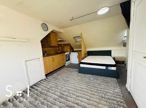 Drew Gardens, Greenford UB6, Studio to rent